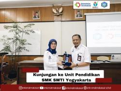 Kunjungan ke unit pendidikan SMK SMTI Jogjakarta